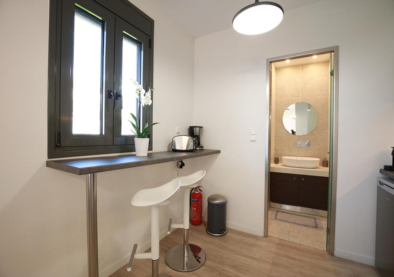 Emily In Athens - Central Chic Flat With Terrace Syntagma E1 Exterior foto
